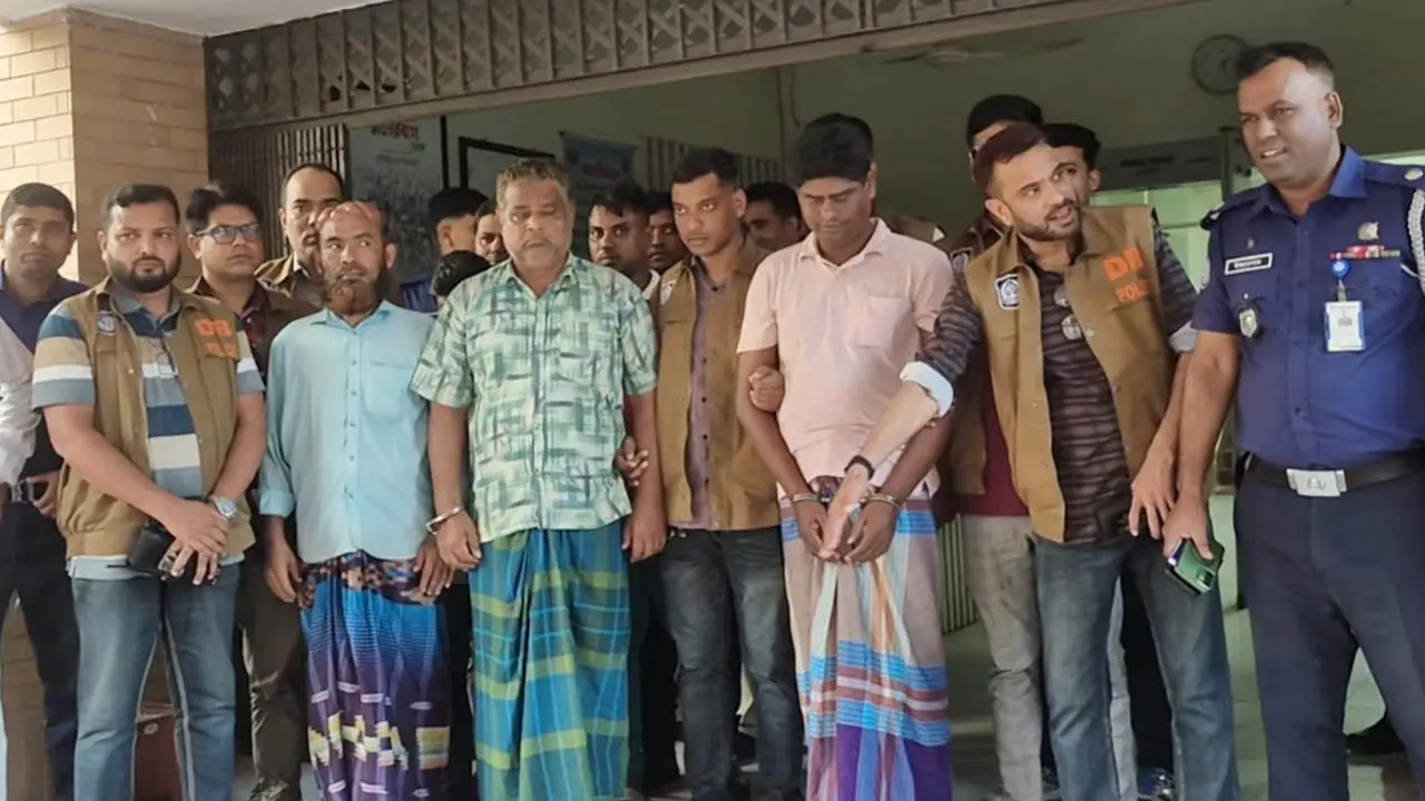 নলডাঙ্গায় সাবেক সর্বহারা নেতাসহ আওয়ামী লীগের ৫ নেতাকর্মী গ্রেপ্তার