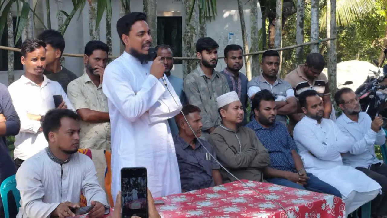 দেশের মানুষ এখনো প্রাপ্য অধিকার ও মর্যাদা ফিরে পায়নি : আখতার হোসেন