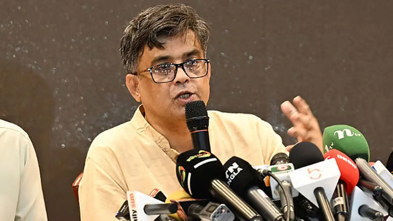 ‘কেউ যেন তার অতীতের কর্মকাণ্ড ভুলে না যান’