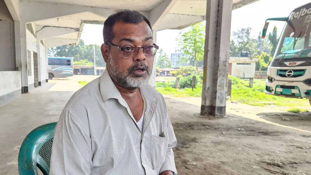 পরিবহন সেক্টরে ৩৫ বছর কাজ করেও ভাগ্যের উন্নয়ন হয়নি কুদ্দুসের