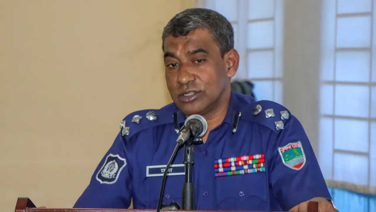 ‘নির্বাচনী দায়িত্ব পালনকালে জনগণের আস্থা অর্জনই আমাদের সফলতা’