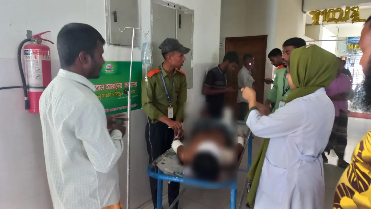 জয়পুরহাটে দুই মোটরসাইকেলের সংঘর্ষে একজন নিহত, আহত ৩