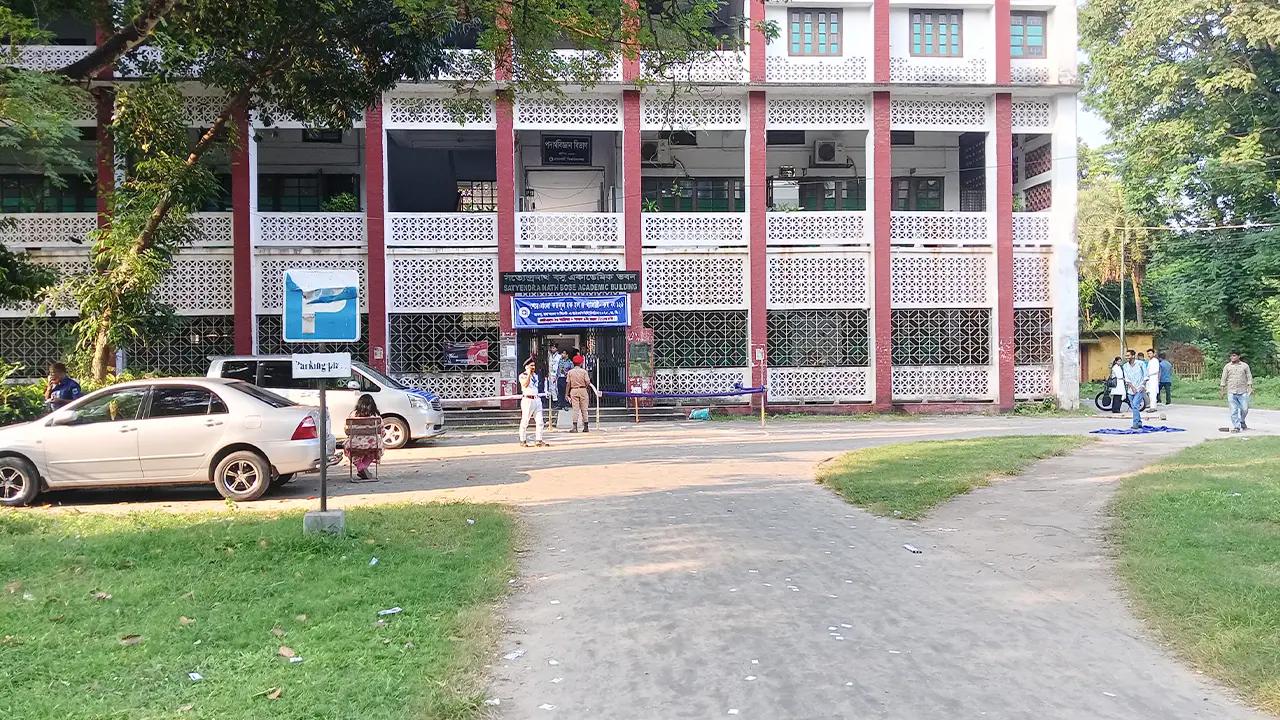রাকসু নির্বাচনের ভোটগ্রহণ শান্তিপূর্ণভাবে সম্পন্ন