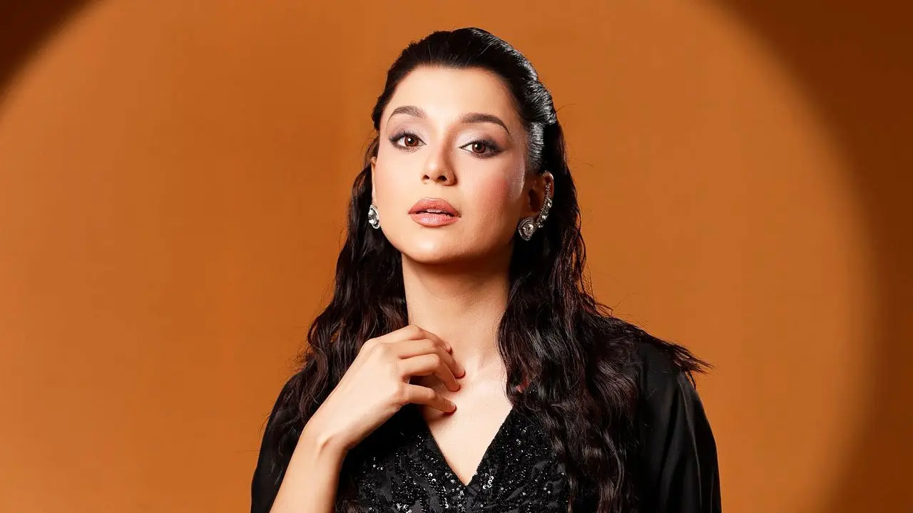 পারফিউমে ব্যক্তিত্ব প্রকাশ পায় : সাবিলা নূর