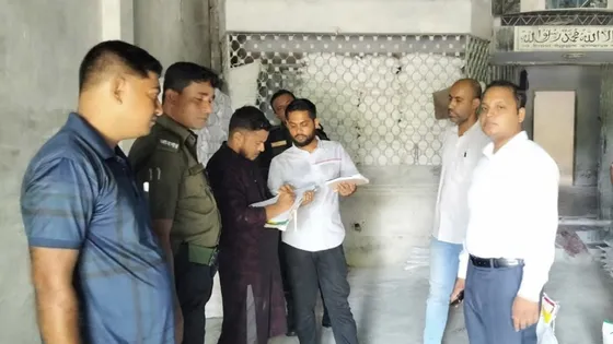 সাতক্ষীরায় সার মজুত করায় ব্যবসায়ীকে ২ লাখ টাকা জরিমানা