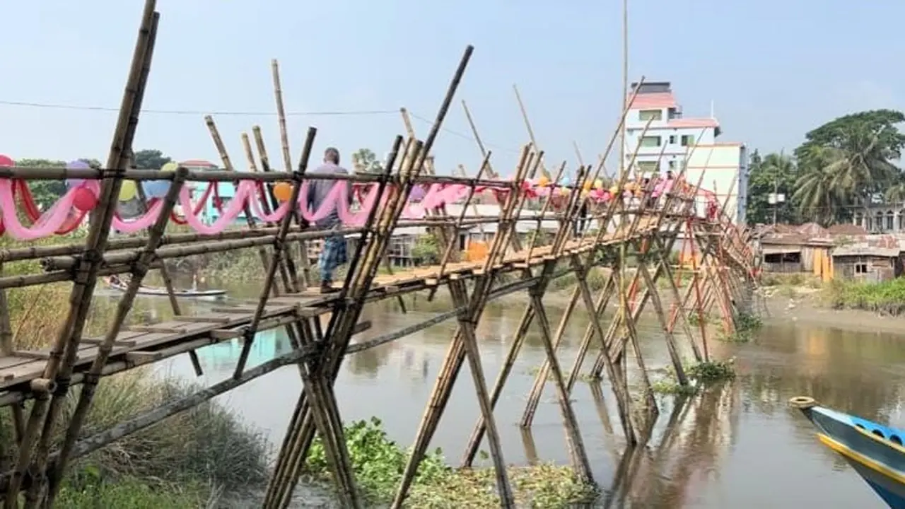 জামায়াতের উদ্যোগে নির্মিত সাঁকোতে ২০০ বছরের কষ্ট লাঘব গ্রামবাসীর