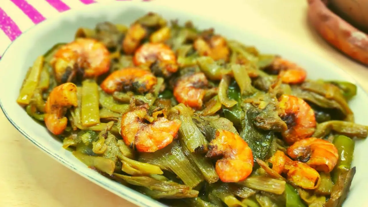 চিংড়ি দিয়ে শাপলা রান্নার রেসিপি জেনে নিন