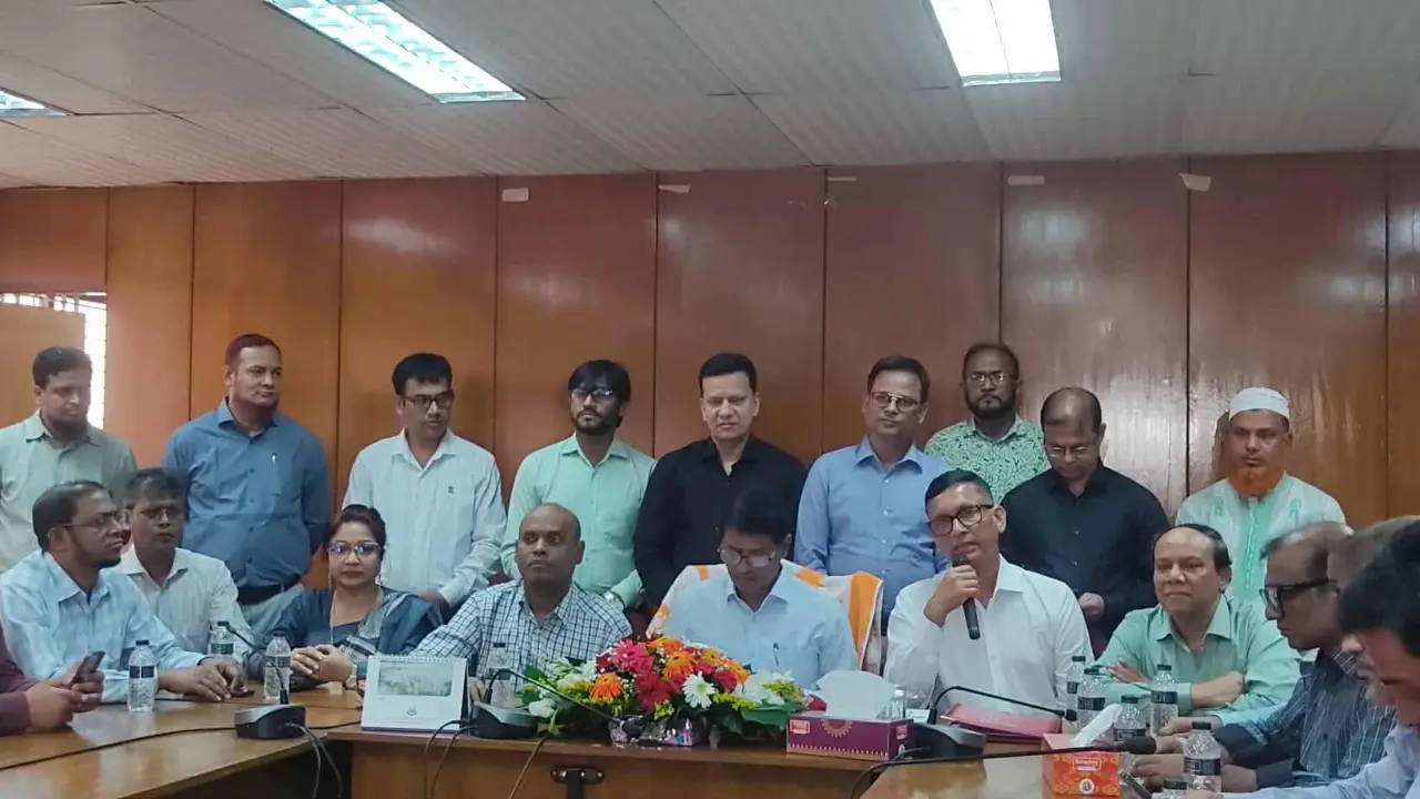 ভুলত্রুটি ছাড়াই ফল প্রস্তুত হয়েছে, বাড়ানো হয়েছে পরীক্ষকদের সম্মানী