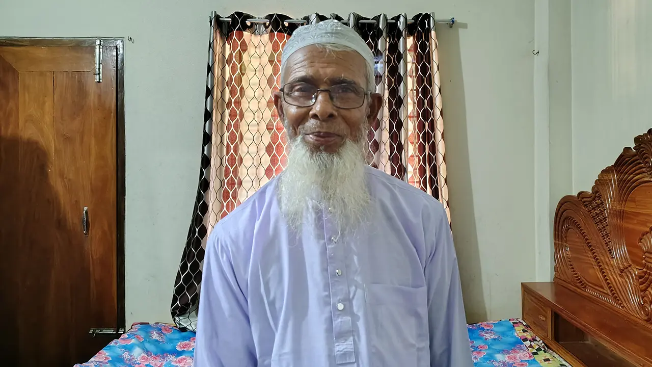 অবসরের পরেও যার পরামর্শে চলে বিদ্যালয়