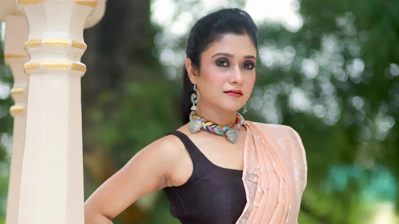 ‘বাড়িতেও ঢুকতে দেয়নি, আমার কি চরিত্র খারাপ ছিল?’