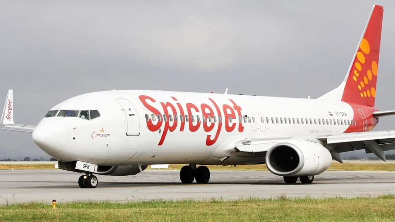 মাঝ আকাশে যান্ত্রিক ত্রুটি: ১৬০ যাত্রী নিয়ে চেন্নাই ফিরল দুবাইগামী বিমান