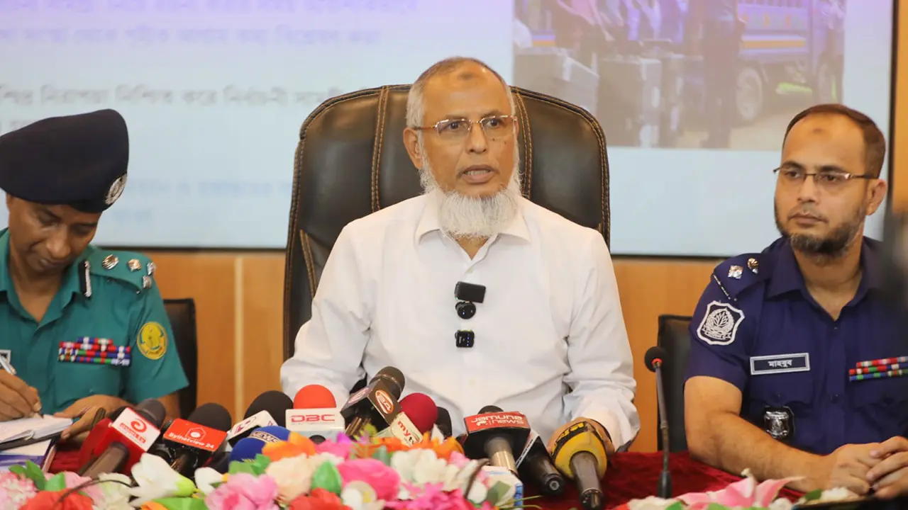 শাপলা প্রতীক দেওয়া সম্ভব নয় : ইসি আনোয়ারুল ইসলাম