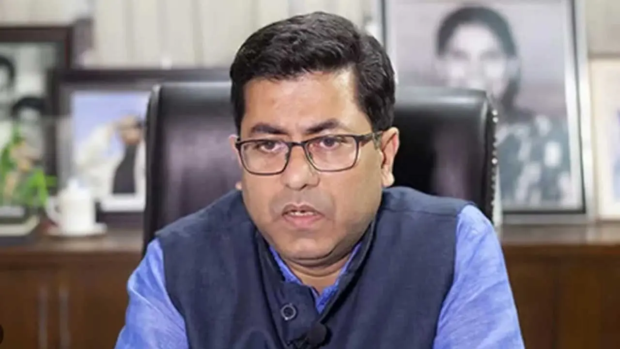 ঢাকা দক্ষিণের সাবেক মেয়র তাপসের ৩ ব্যাংক হিসাব ফ্রিজ