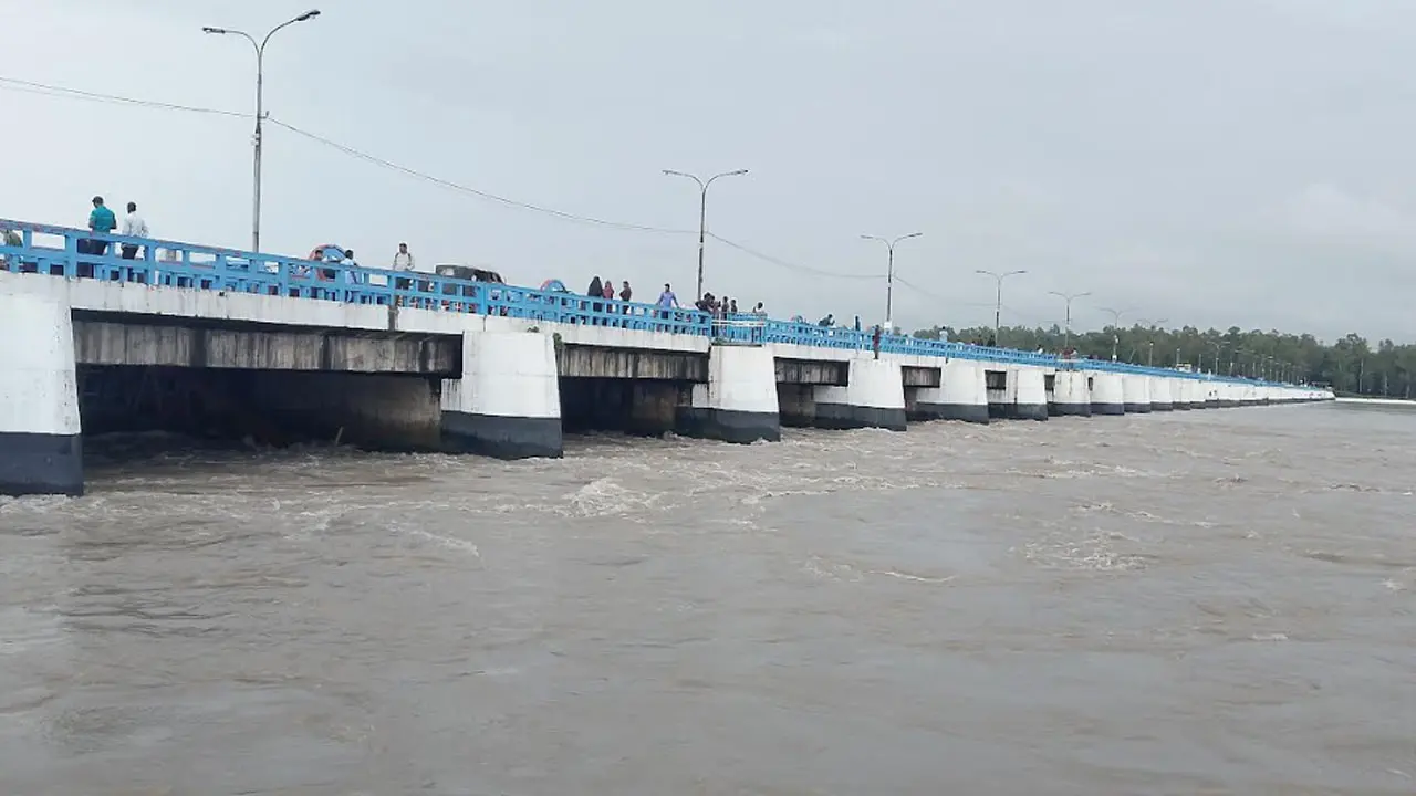 তিস্তার পানি বিপৎসীমার নিচে, বাড়ছে ভাঙন আতঙ্ক