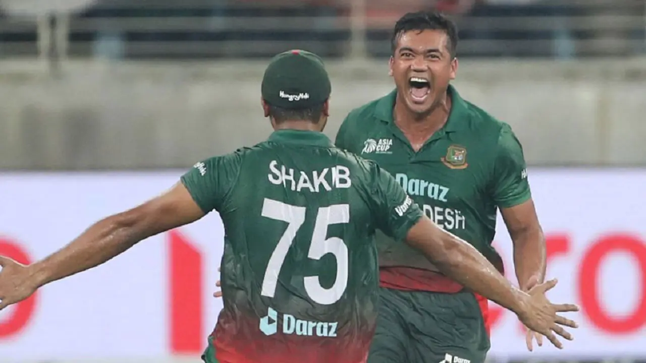 ৫০ লাখে এমিরেটসে সাকিব, এক কোটিতে শারজাহতে তাসকিন