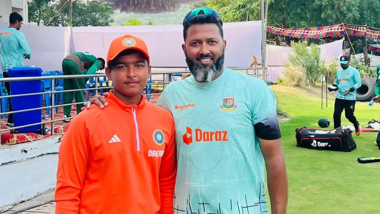নির্বাচনী প্রচারণায় ১৪ বছর বয়সী ক্রিকেটার
