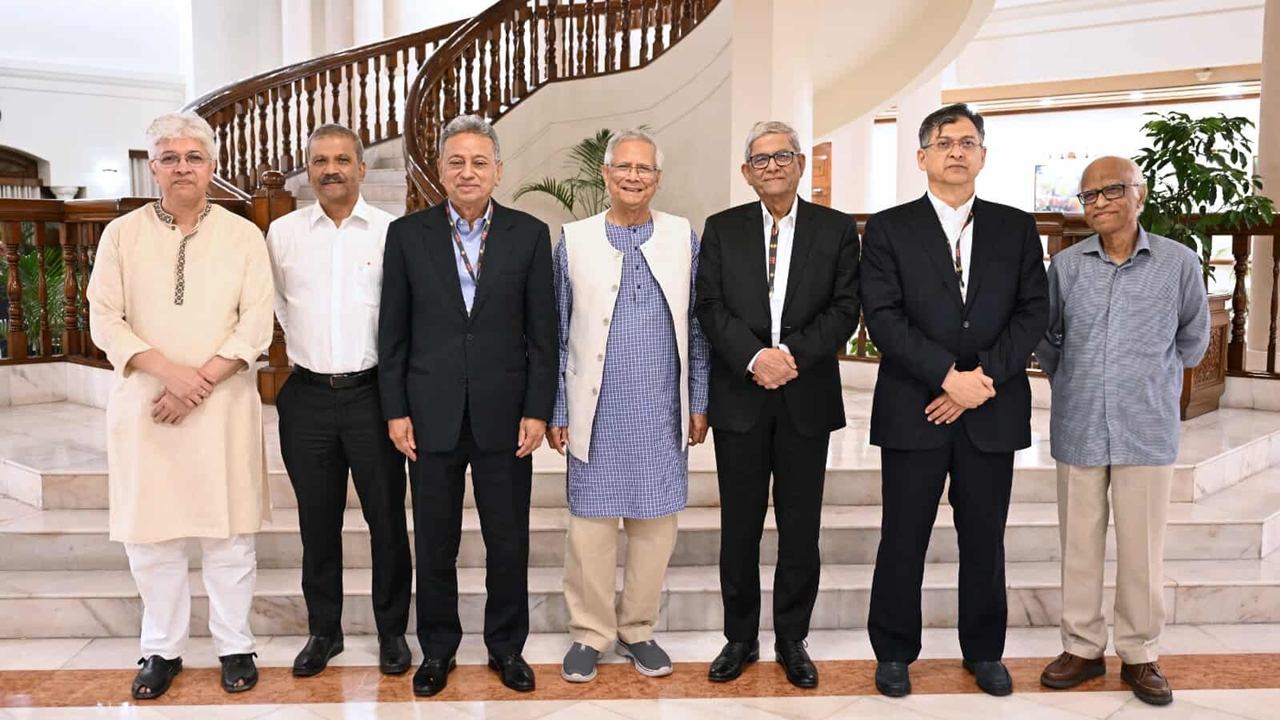 অন্তবর্তী সরকারকে ‘তত্ত্বাবধায়ক সরকারের আদলে’ কাজ করার আহ্বান বিএনপির