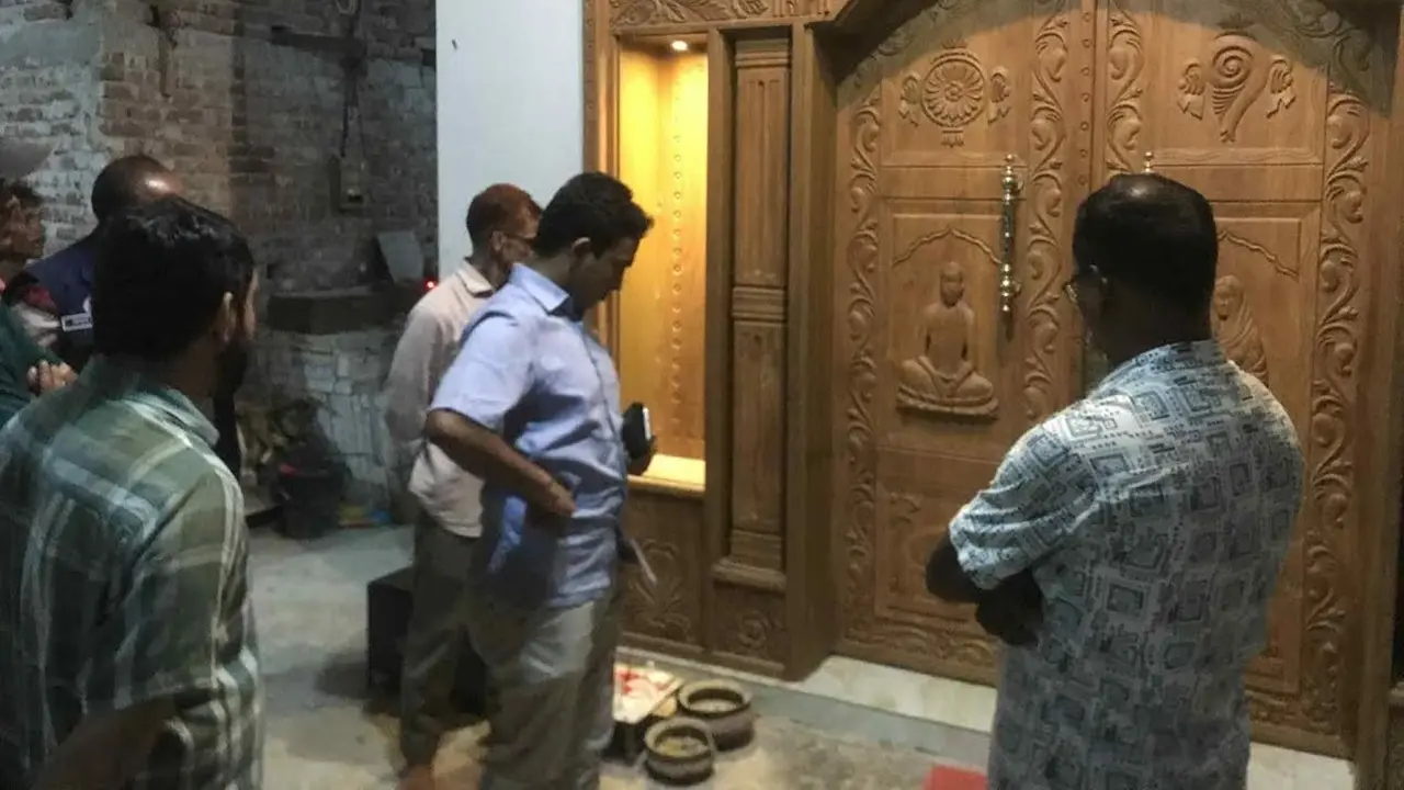 হাটহাজারীতে মন্দিরে কোরআন পোড়ানোর ভিডিও গুজব : পুলিশ
