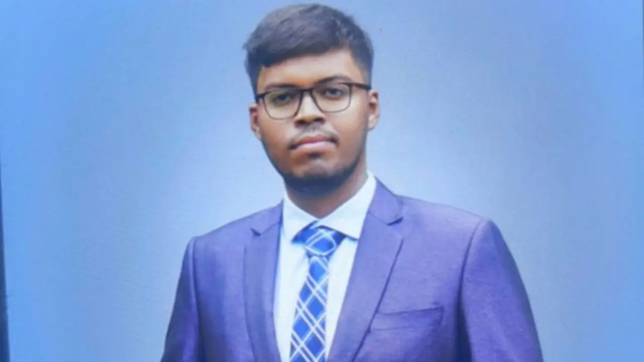 সমন্বিত শিক্ষার্থী সংসদ প্যানেল থেকে সরে দাঁড়ালেন আরেক প্রার্থী