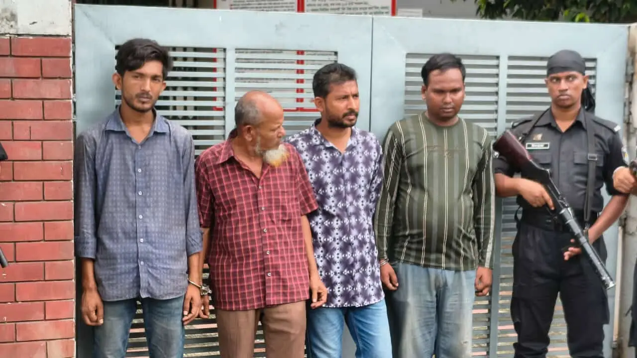 আগারগাঁও পাসপোর্ট অফিস থেকে আটক ৪ দালালের কারাদণ্ড