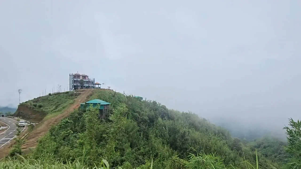 বান্দরবানের কেওক্রাডং ভ্রমণে নিষেধাজ্ঞা প্রত্যাহার 