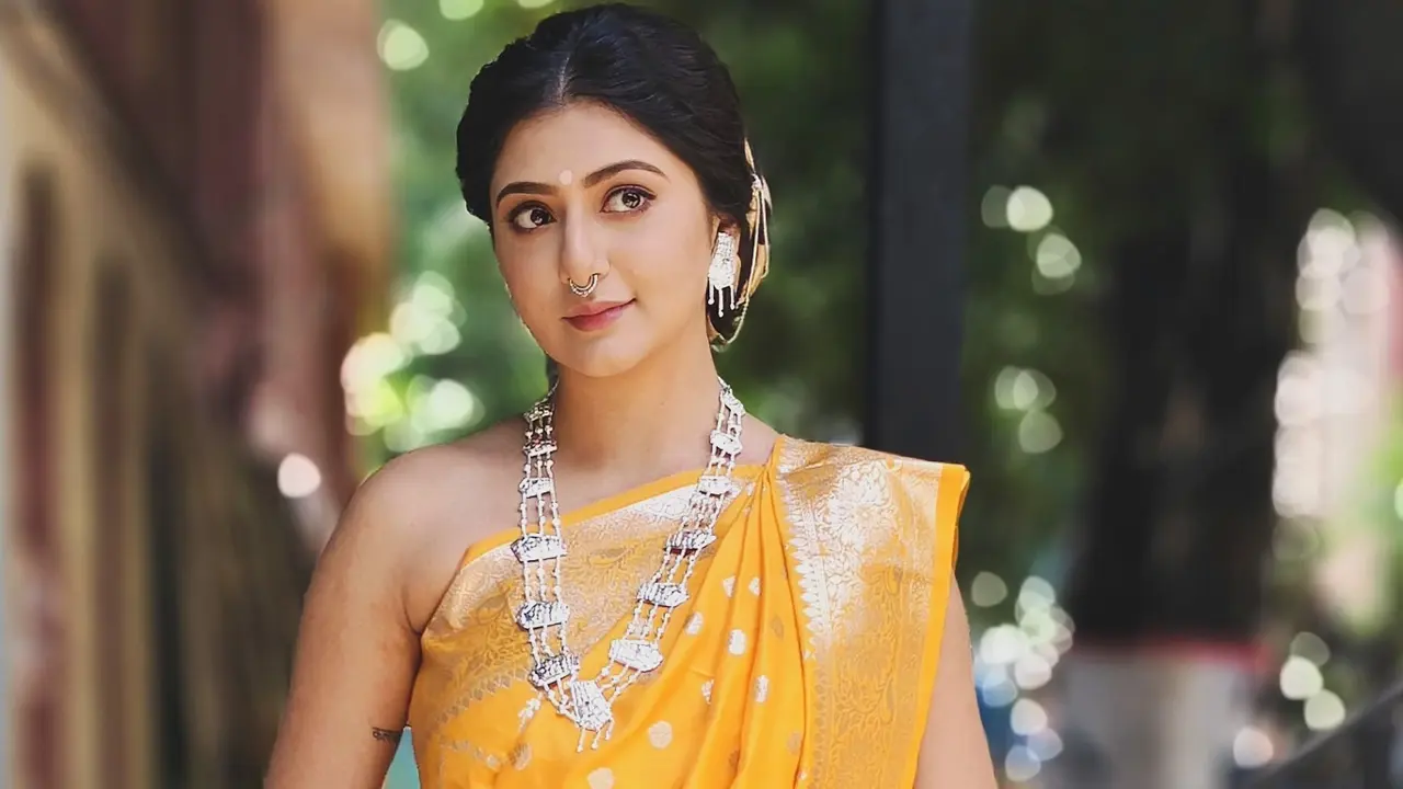 নতুন পরিচয়ে অভিষেক স্বীকৃতি মজুমদারের