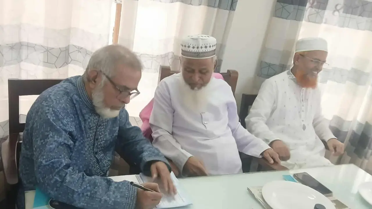 এবি পার্টি ছেড়ে জামায়াতেই যোগ দিলেন সাবেক সচিব সোলায়মান চৌধুরী