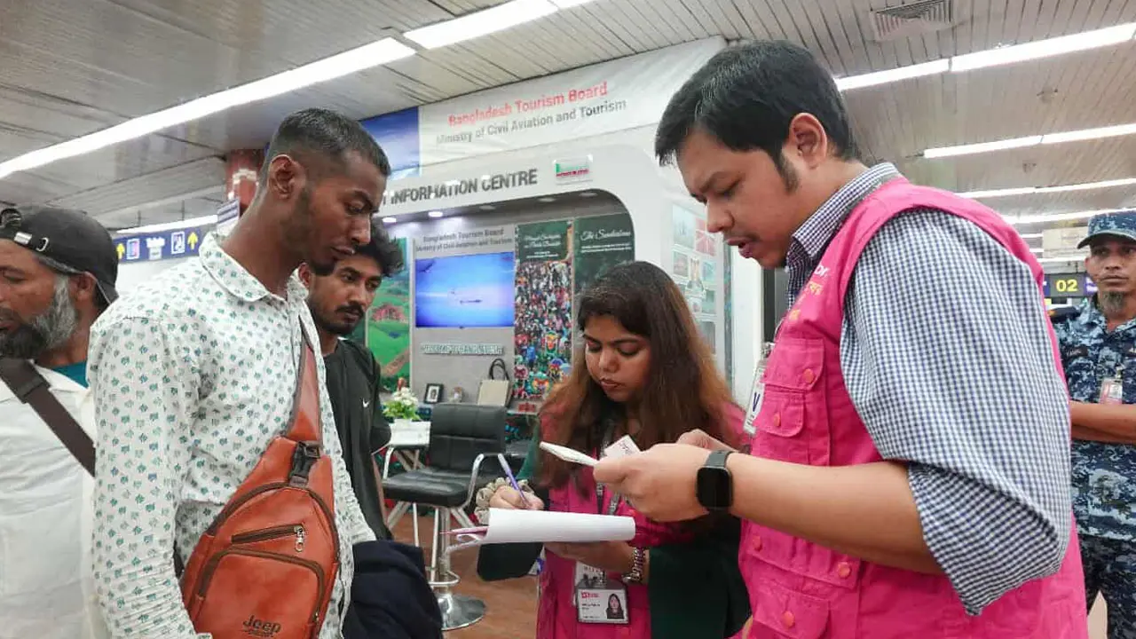 কিরগিজস্তানে প্রতারিত হয়ে দেশে ফিরলেন ১৮০ বাংলাদেশি