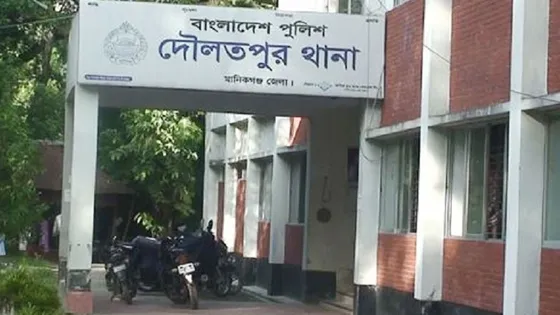 মানিকগঞ্জে মাকে গলা কেটে হত্যা, ছেলের বিরুদ্ধে মামলা