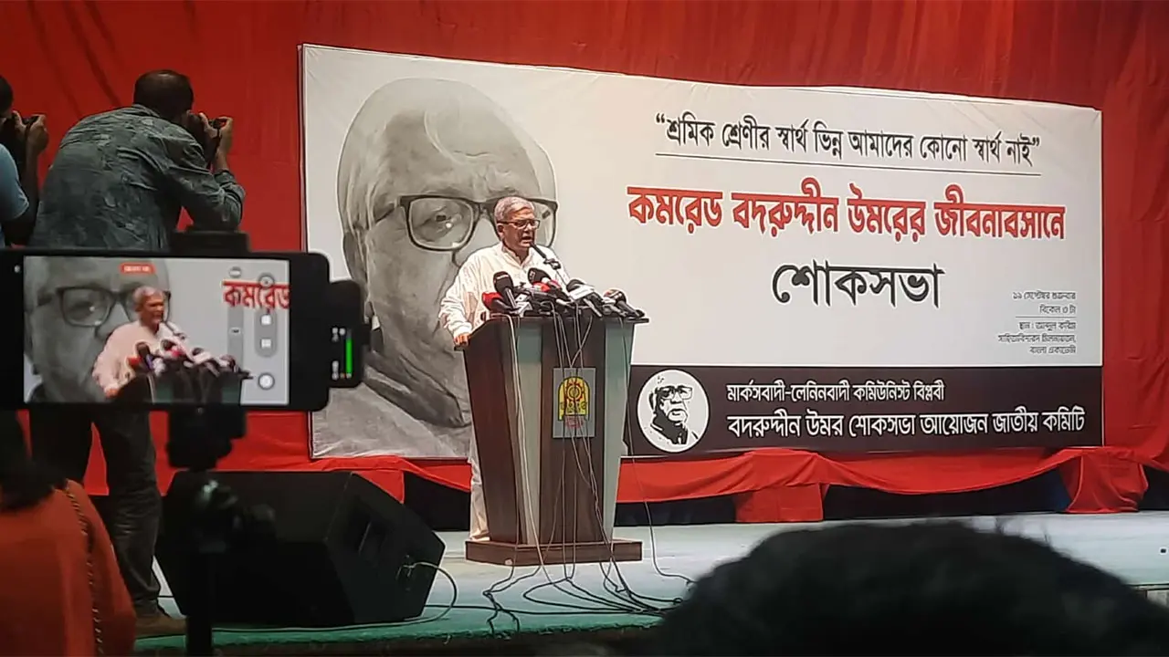 আজ যারা বিপ্লব করতে চান, তাদের মানুষের কাছে চলে যেতে হবে