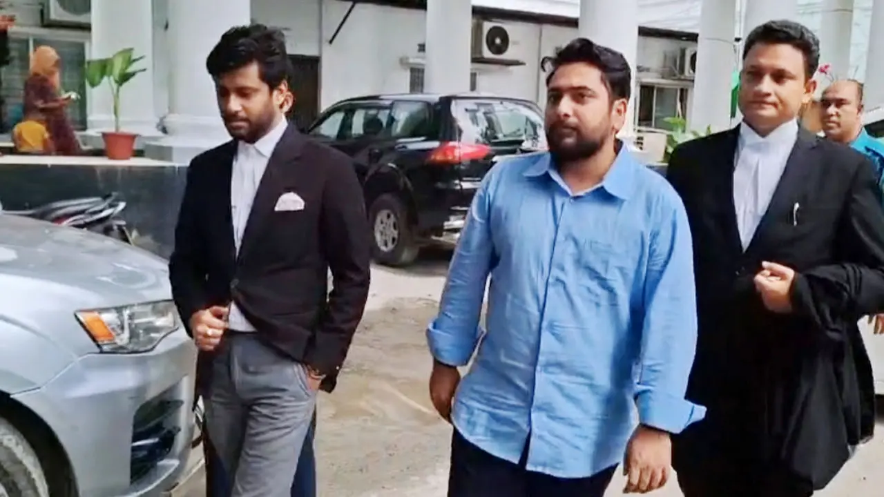 রাজাকারের নাতিপুতি বলায় অপমানিত বোধ করেন ছাত্র-ছাত্রীরা