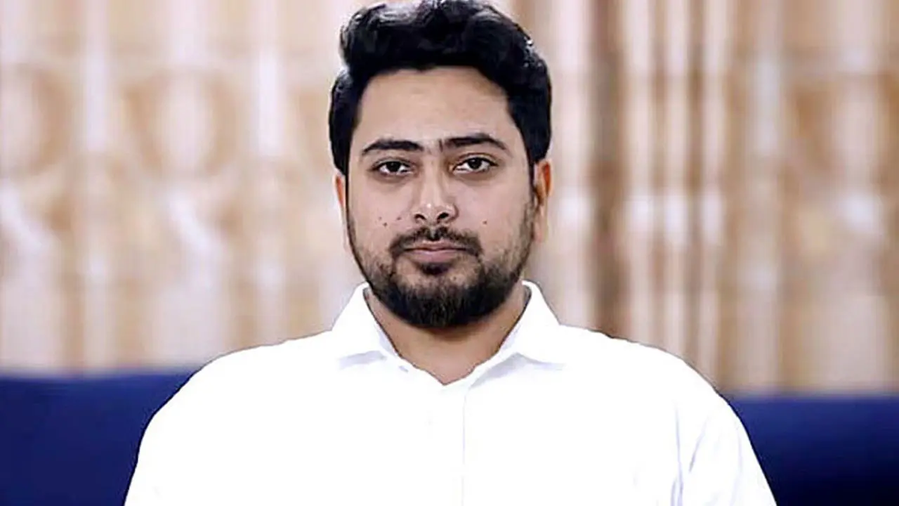 দুপুরে সাক্ষ্য দিতে ট্রাইব্যুনালে যাবেন নাহিদ ইসলাম