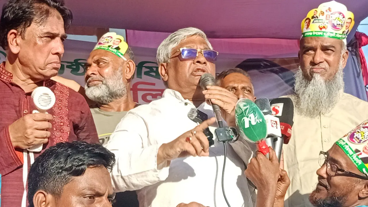 পিআর খায় না গায়ে দেয় অনেকে জানে না