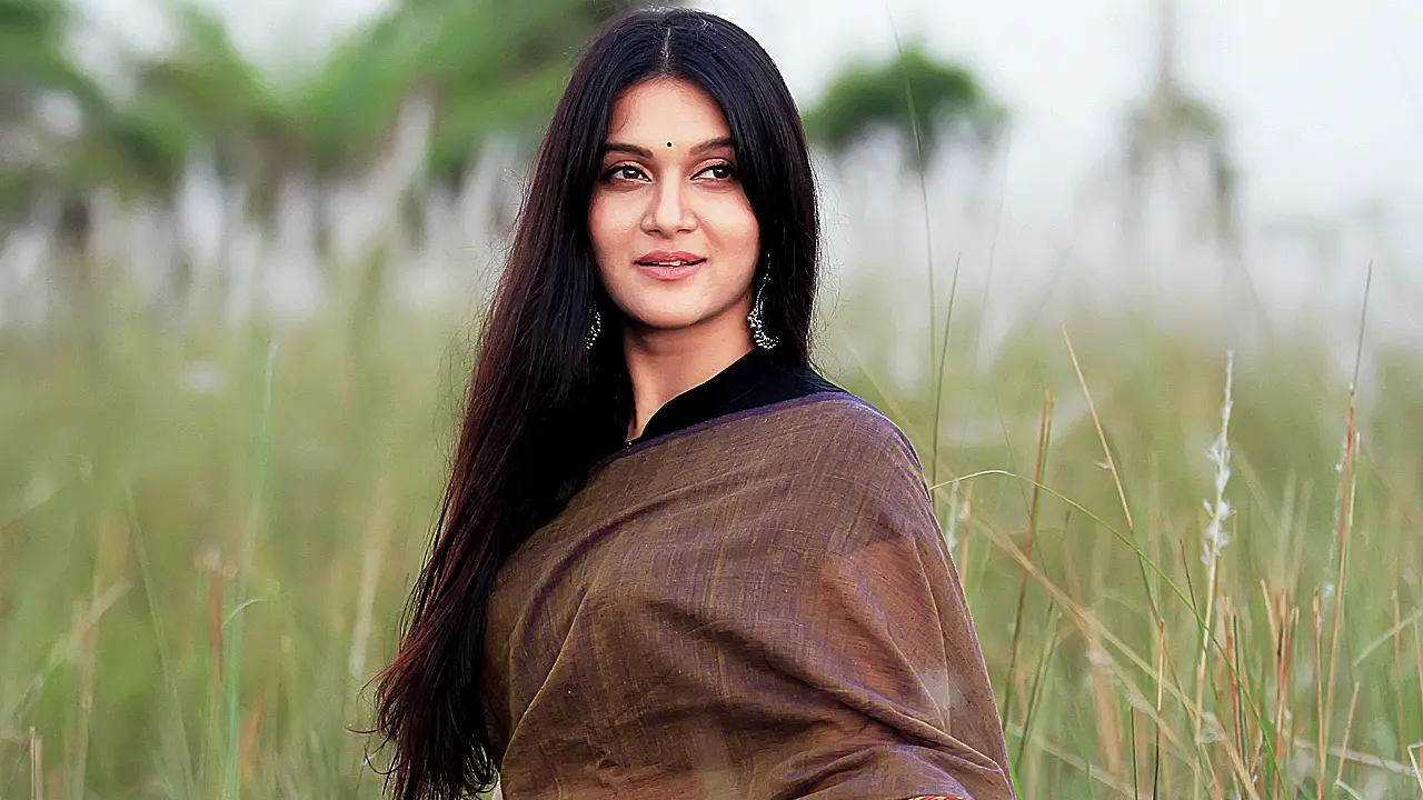 প্রশ্নগুলোর উত্তর দিতে পেরে আমি আনন্দিত : মিথিলা