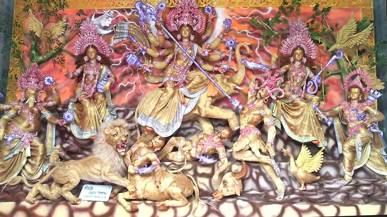 দুর্গোৎসব ঘিরে সর্বোচ্চ সতর্কতা : ৩৩ হাজার মণ্ডপে নজিরবিহীন নিরাপত্তা