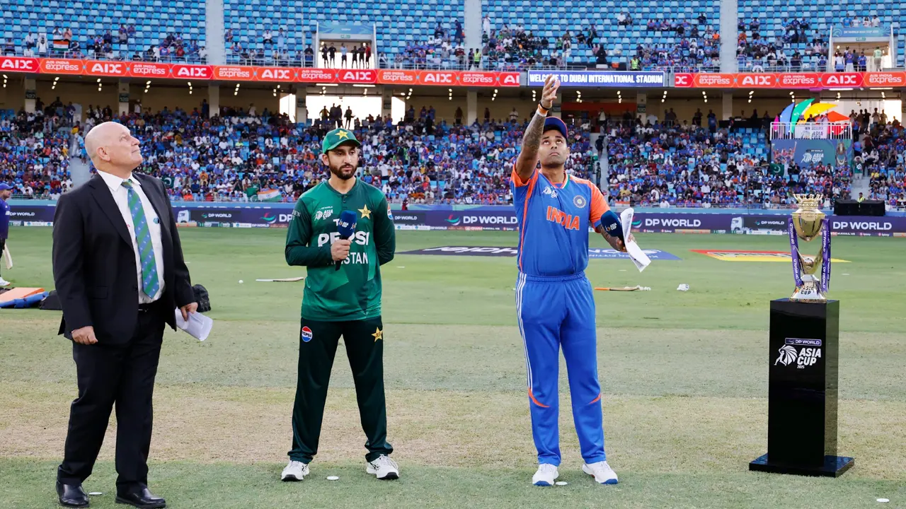 ভারত ম্যাচের ঘটনায় পাকিস্তানের কাছে ক্ষমা চেয়েছেন ম্যাচ রেফারি