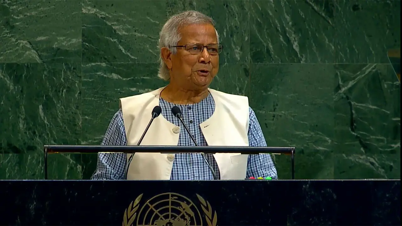 জাতিসংঘ অধিবেশনে বাংলায় ভাষণ দিচ্ছেন প্রধান উপদেষ্টা