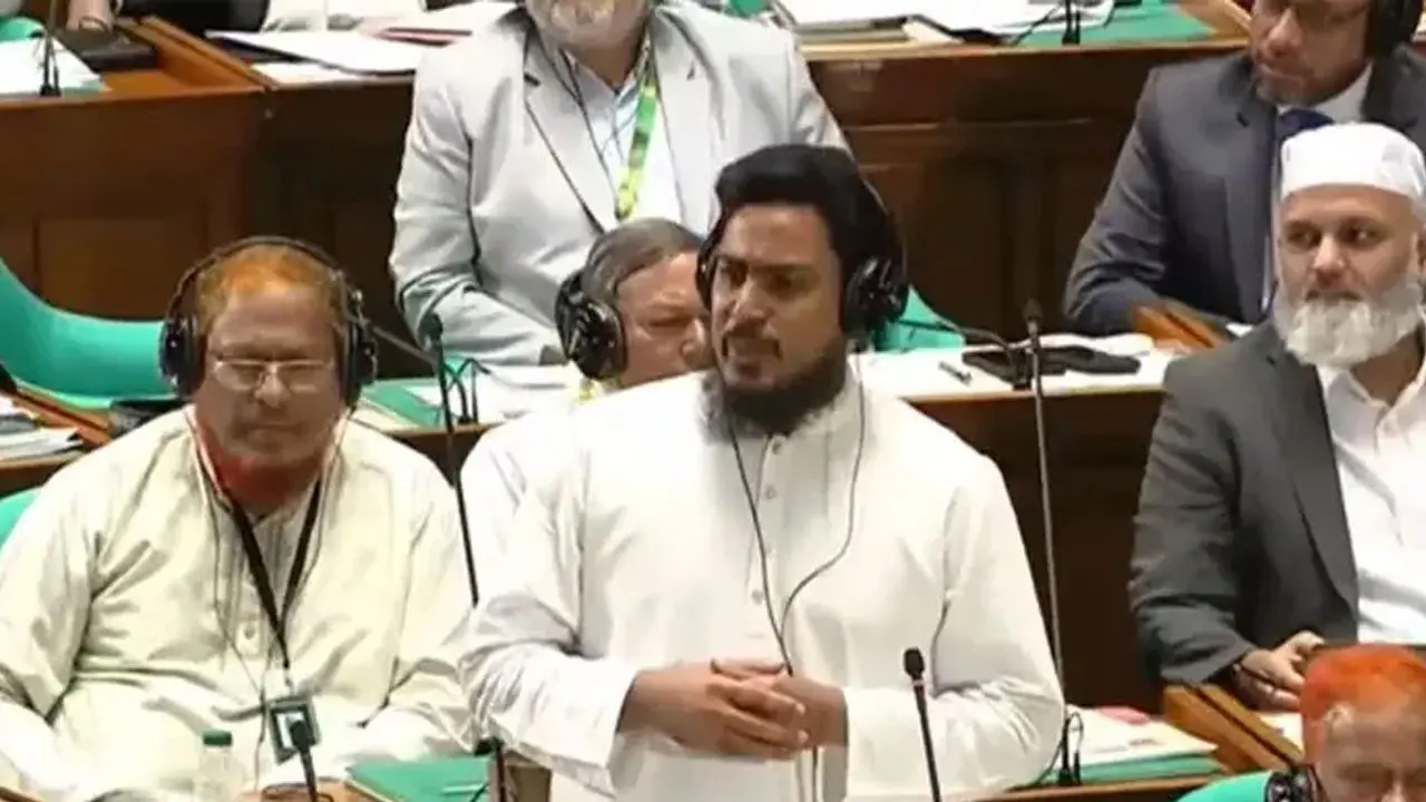 বিশেষ কাউকে সুবিধা দিতেই কি আইনের বয়সসীমা বাতিল: সংসদে আখতারের প্রশ্ন