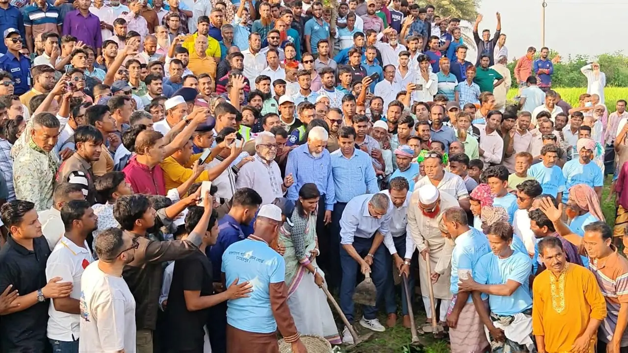 ২০ হাজার কিলোমিটার খাল খননে বদলাবে গ্রামবাংলা : পানিসম্পদ মন্ত্রী