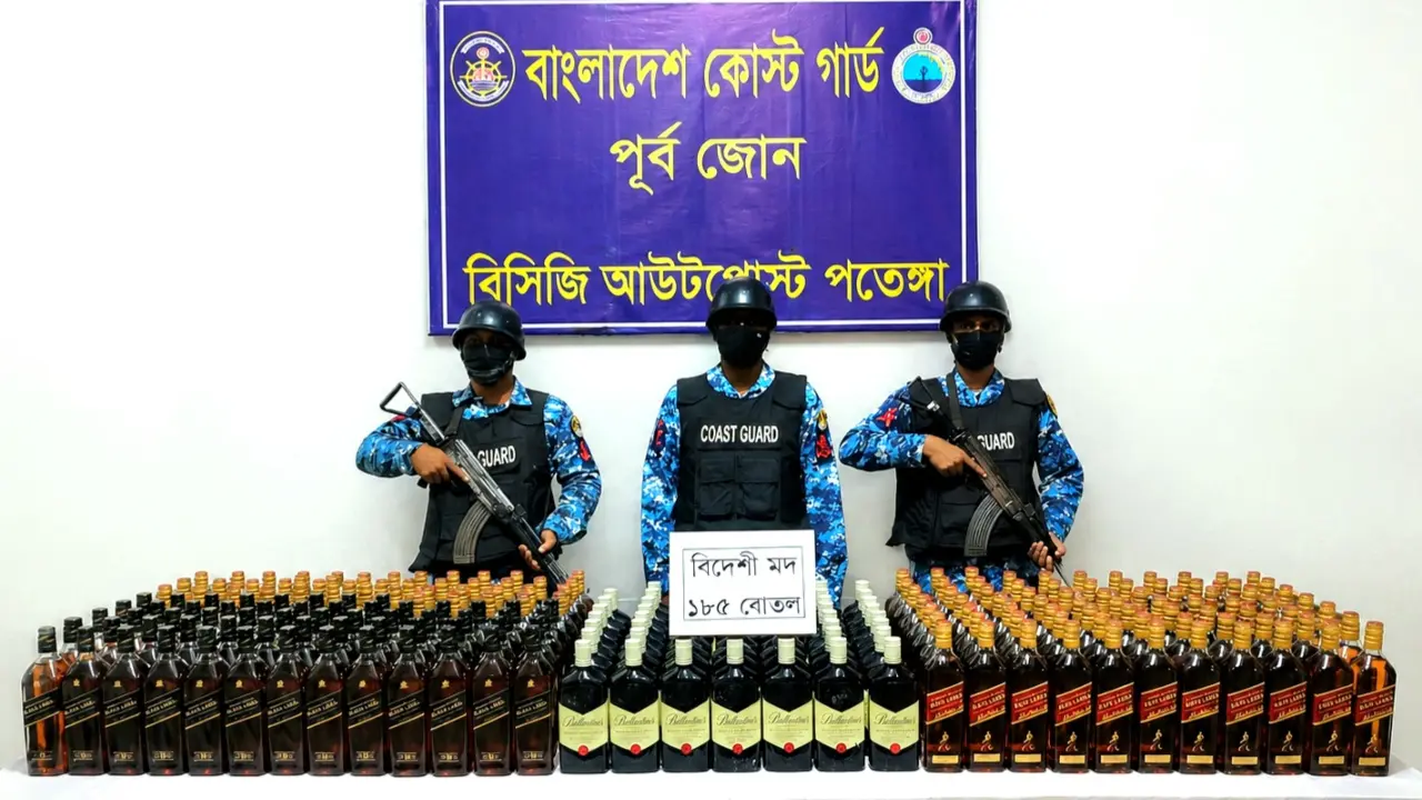 চট্টগ্রামে ৭০ লাখ টাকার বিদেশি মদ জব্দ