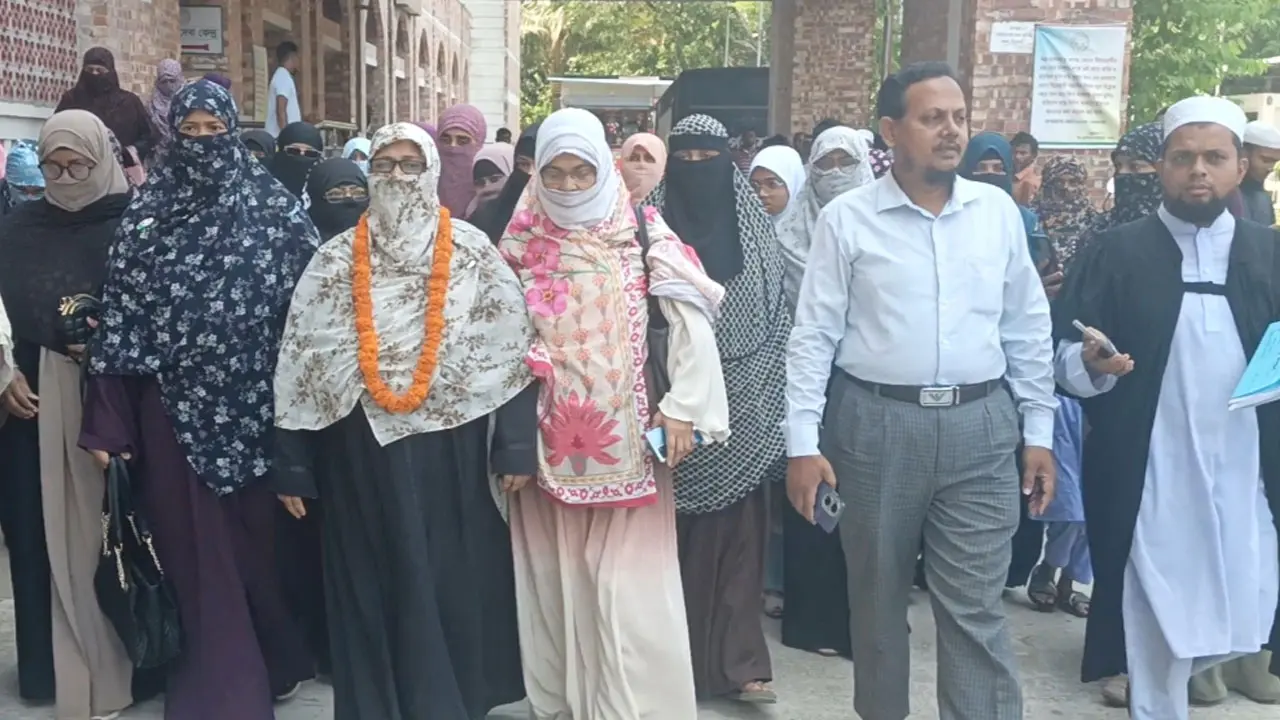 জামিনে মুক্ত হয়ে যা বললেন জামায়াতের সেই নারী কর্মী