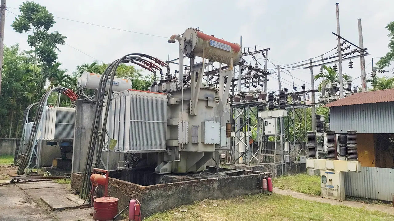 গ্যাসের দ্বীপেও অন্ধকার: ৯ মাস ধরে অচল ভোলার ৩৪ মেগাওয়াট বিদ্যুৎকেন্দ্র