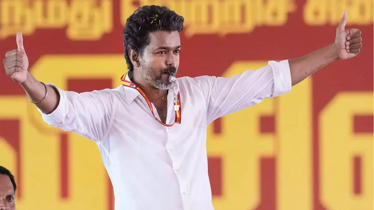 তামিলনাড়ুতে থালাপতি বিজয়ের দলের বড় জয়ের সম্ভাবনা