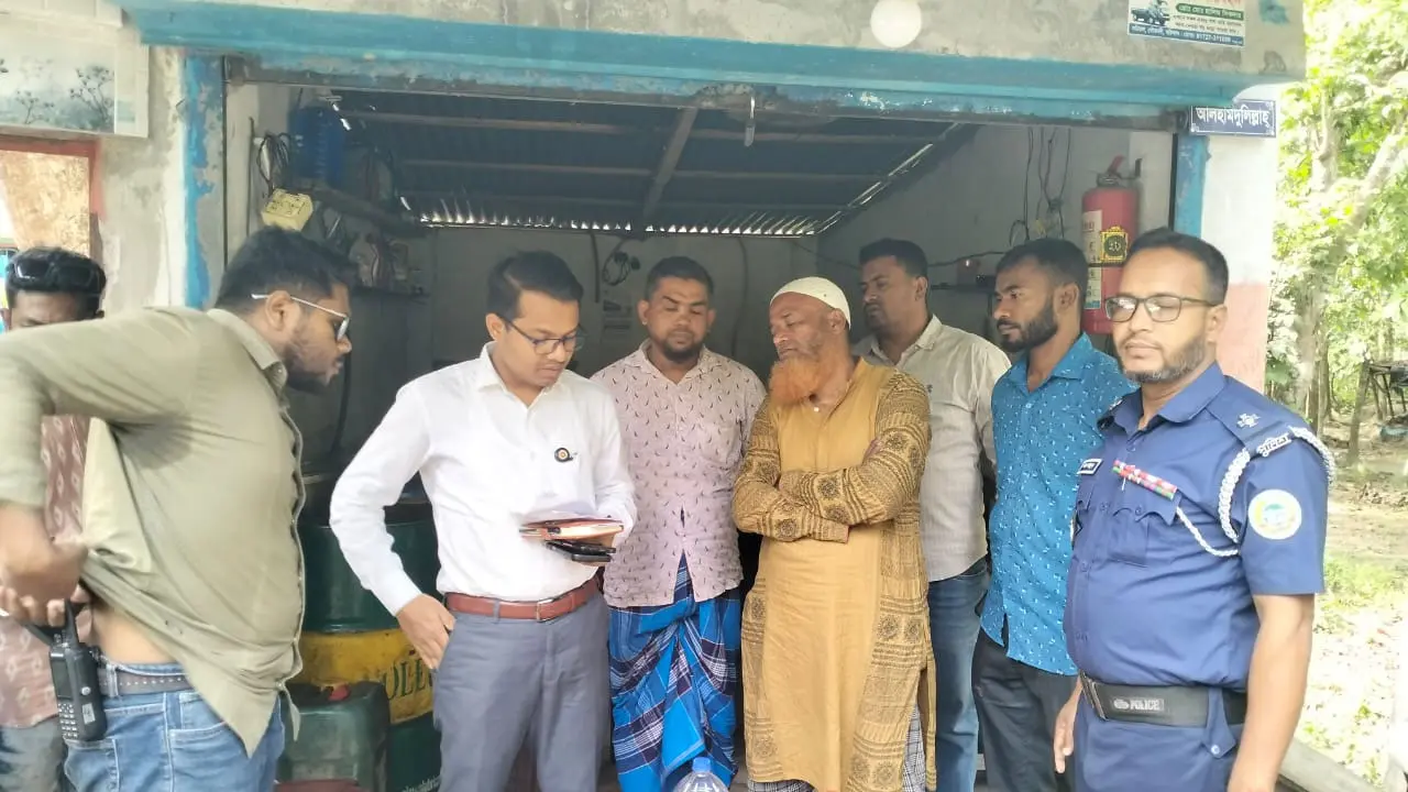 বরিশালে অবৈধ ৫০০ লিটার ডিজেল-মবিল জব্দ