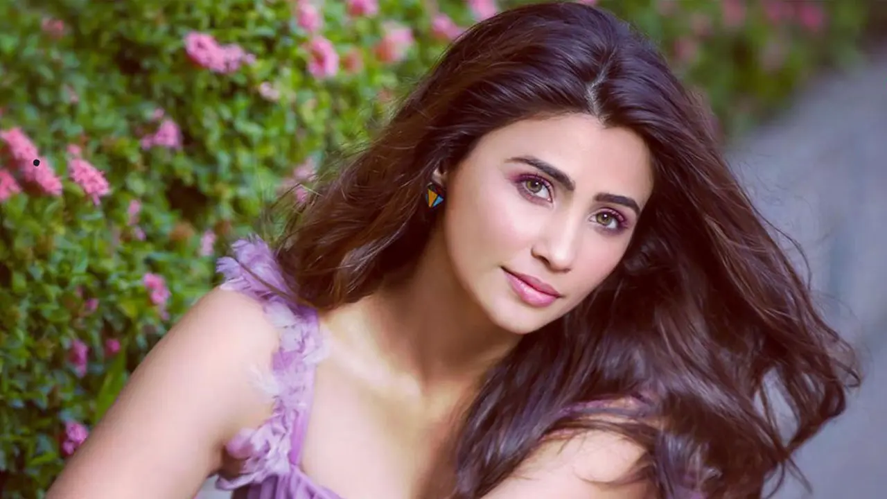 ‘শুধু পুরুষ না, নারীদের স্পর্শও অসহ্যকর’