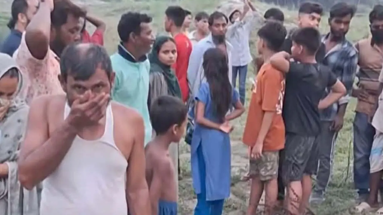 নদীর তীর থেকে বস্তাবন্দি অবস্থায় নারী ও নবজাতকের মরদেহ উদ্ধার