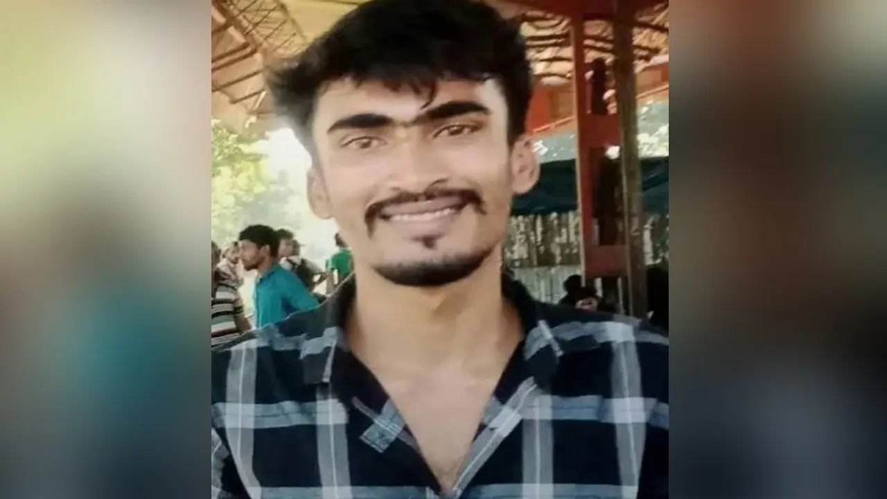 পরিবারের কাছে টাকা চেয়ে না পেয়ে বিশ্ববিদ্যালয় শিক্ষার্থীর আত্মহত্যা