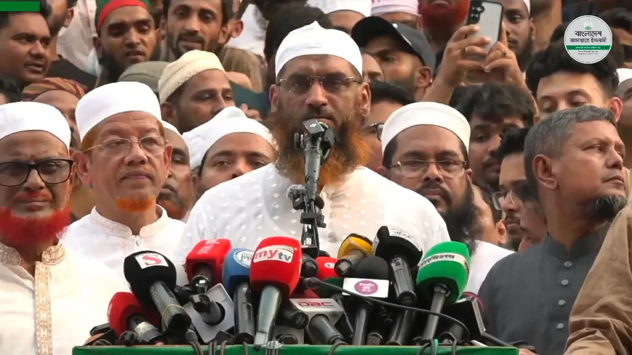 বিএনপির রাজনীতি হলো মুনাফেকি সুবিধাবাদের রাজনীতি : মামুনুল হক