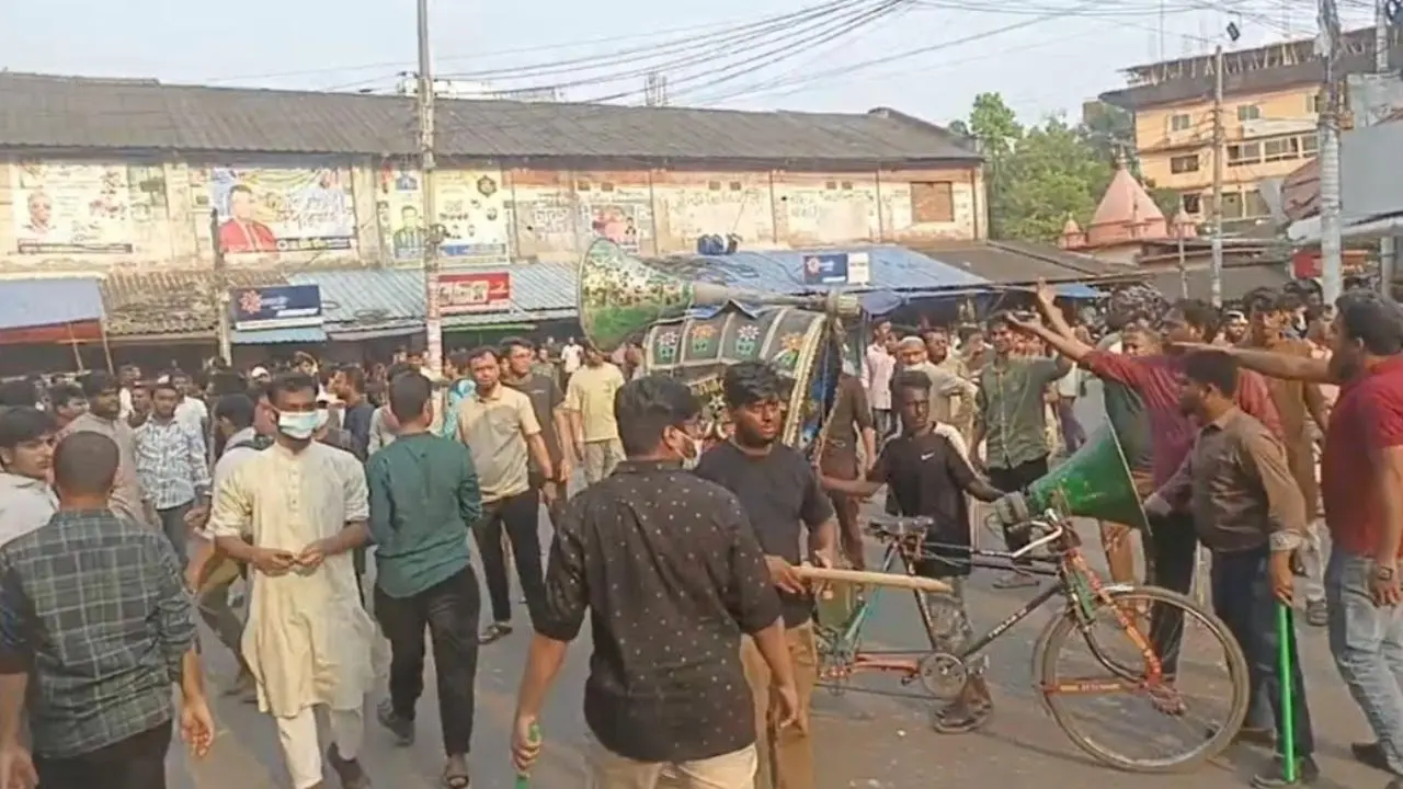 চট্টগ্রাম সিটি কলেজে দফায় দফায় শিবির-ছাত্রদলের সংঘর্ষ