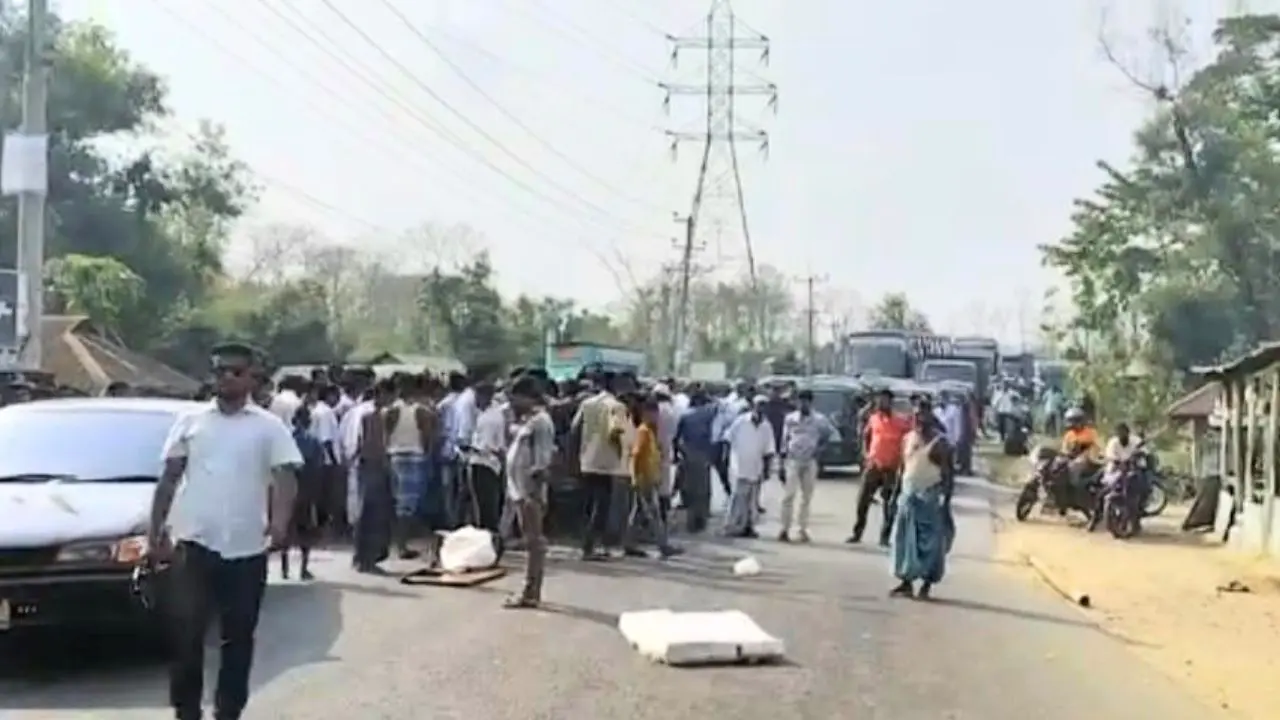 মীরসরাইয়ে হামলায় আহত ছাত্রদল নেতার মৃত্যু, প্রতিবাদে সড়ক অবরোধ